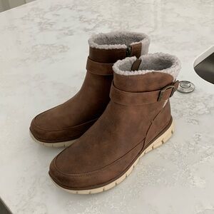 Skechers Boots